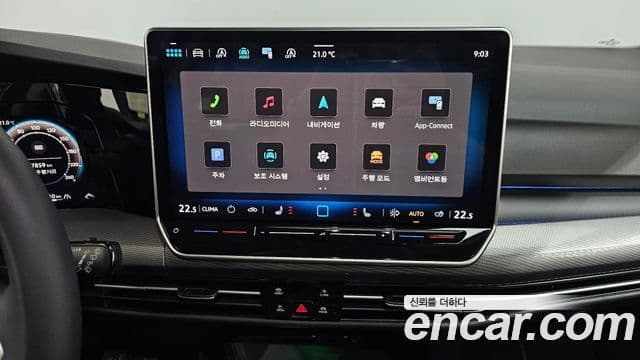 Volkswagen Golf 2025 — Photo 24/34