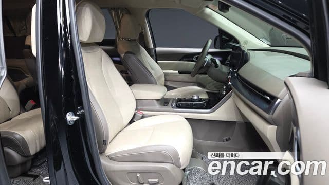 Kia Carnival 2022 — Şəkil 11/20