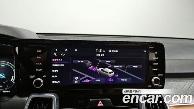 Kia Sorento 2022 — ფოტო 27/30