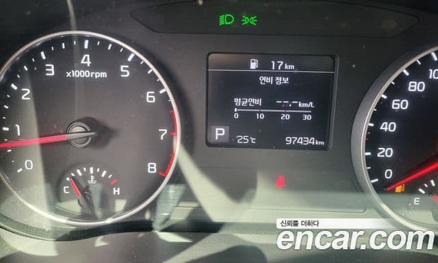 Kia Seltos 2021 — Şəkil 8/17