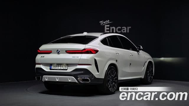 BMW X6 2024 — Photo 32/34