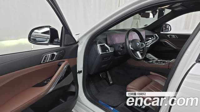 BMW X6 2024 — Photo 30/34