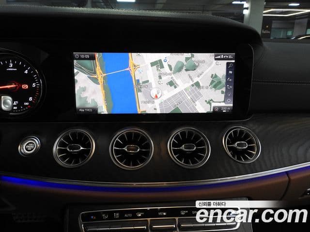 Mercedes-Benz E-Class 2018 — Şəkil 8/20