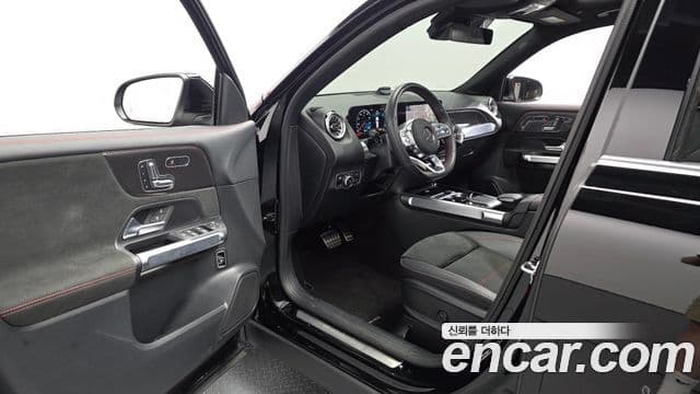 Mercedes-Benz GLB-Class 2023 — ფოტო 10/20