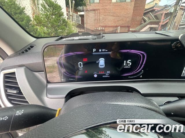 Kia Seltos 2023 — Şəkil 18/19