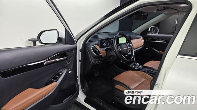 Kia Seltos 2022 — Şəkil 10/20