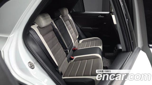 Volkswagen T-Roc 2021 — Фото 12/20
