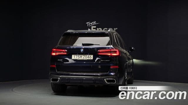 BMW X5 2020 — ფოტო 4/20