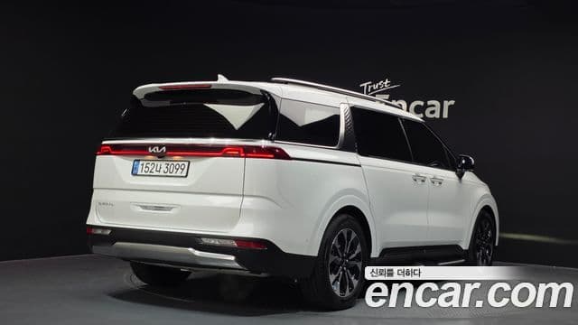 Kia Carnival 2022 — Фото 2/20