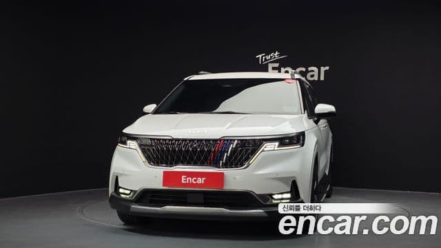 Kia Carnival 2022 — Фото 3/20