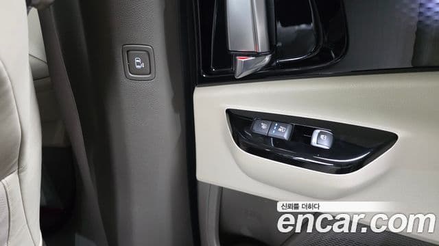 Kia Carnival 2022 — Фото 18/20