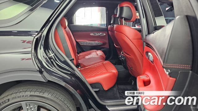 Genesis GV70 2021 — ფოტო 7/30