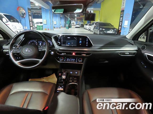 Hyundai Sonata 2020 — ფოტო 5/20