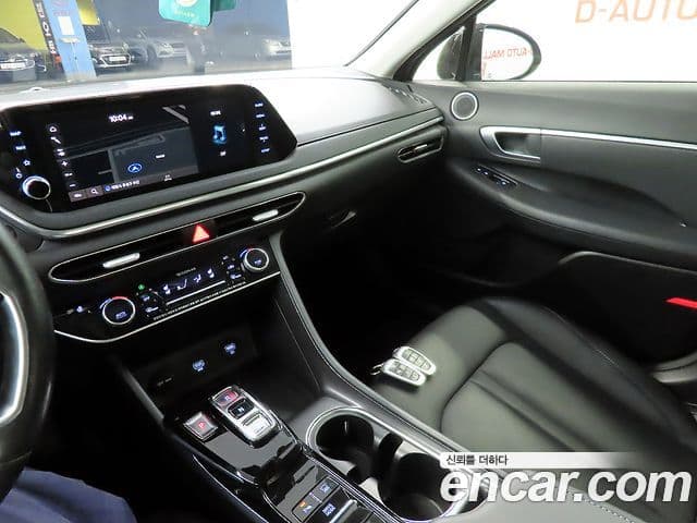 Hyundai Sonata 2020 — ფოტო 12/20