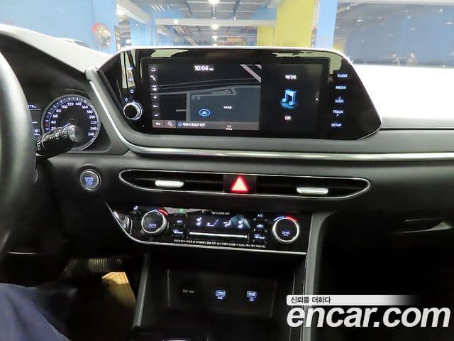 Hyundai Sonata 2020 — ფოტო 13/20