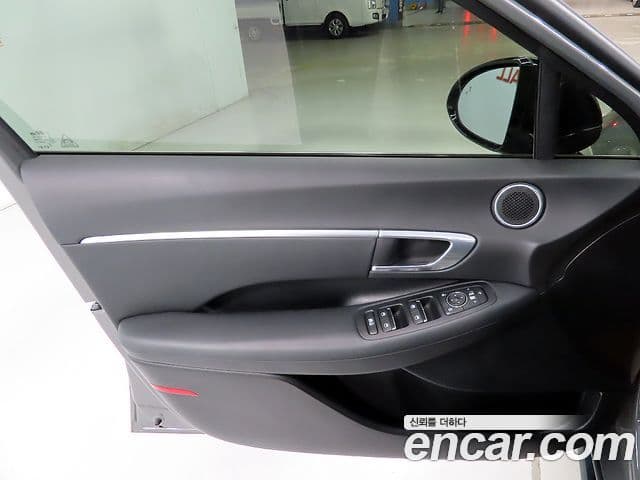 Hyundai Sonata 2020 — ფოტო 15/20