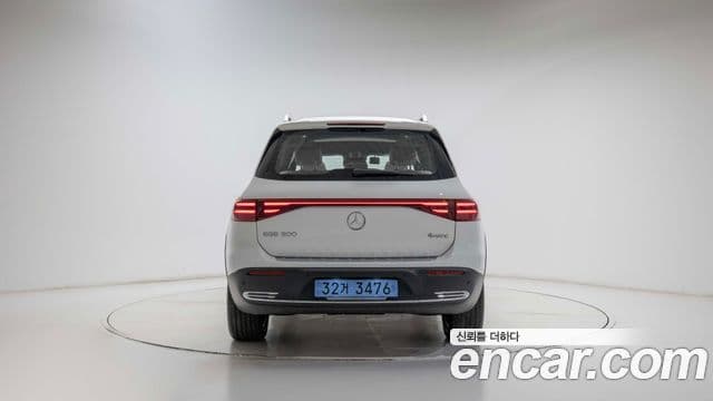 Mercedes-Benz EQB 2025 — ფოტო 17/20