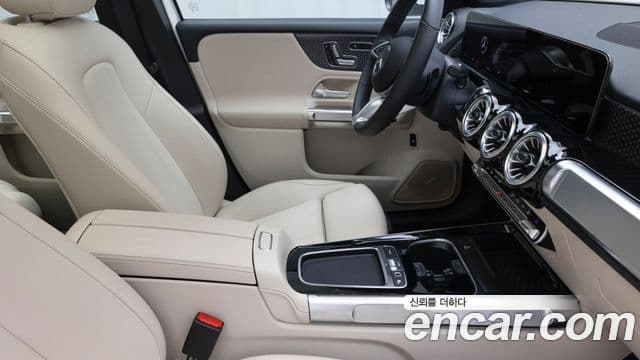 Mercedes-Benz EQB 2025 — ფოტო 20/20