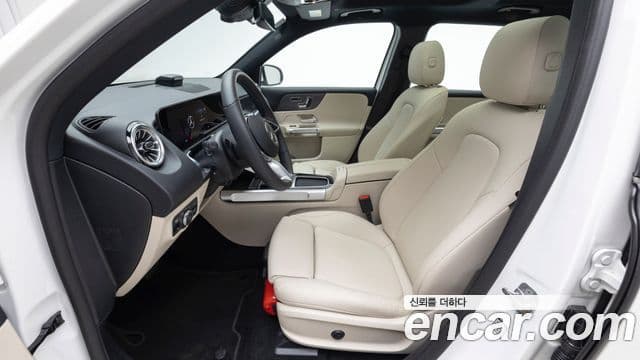 Mercedes-Benz EQB 2025 — ფოტო 6/20