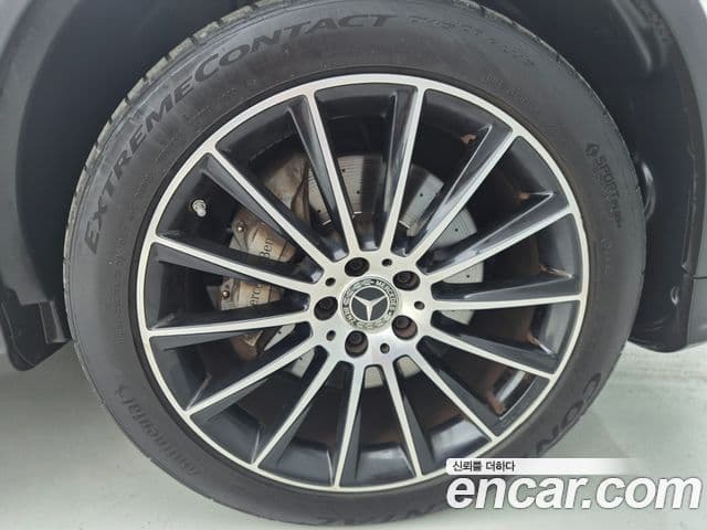 Mercedes-Benz GLC-Class 2019 — Şəkil 4/13