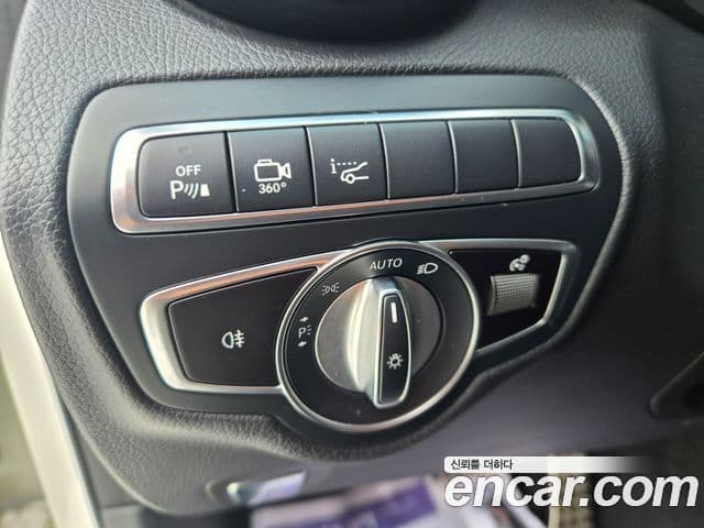 Mercedes-Benz GLC-Class 2019 — Şəkil 11/13
