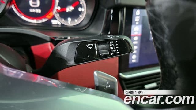 Porsche Cayenne 2020 — Photo 30/34