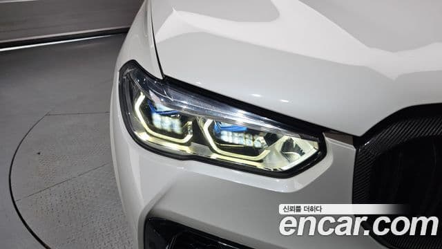 BMW X5M 2020 — ფოტო 18/36