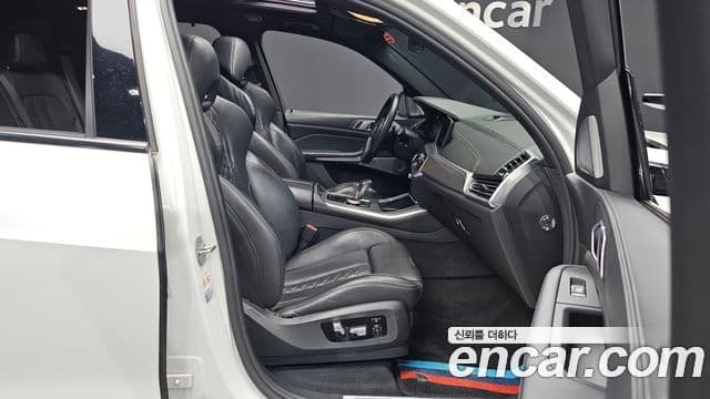 BMW X5M 2020 — ფოტო 22/36
