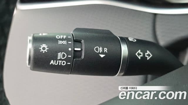 Land Rover Range Rover Evoque 2023 — Photo 7/32