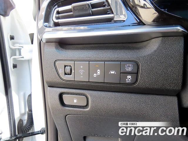 Kia Niro 2021 — Фото 12/20