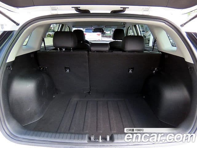 Kia Niro 2021 — Фото 18/20