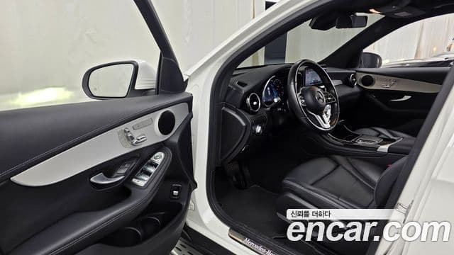 Mercedes-Benz GLC-Class 2022 — Şəkil 10/20