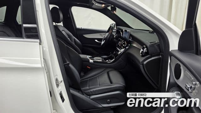 Mercedes-Benz GLC-Class 2022 — Şəkil 11/20