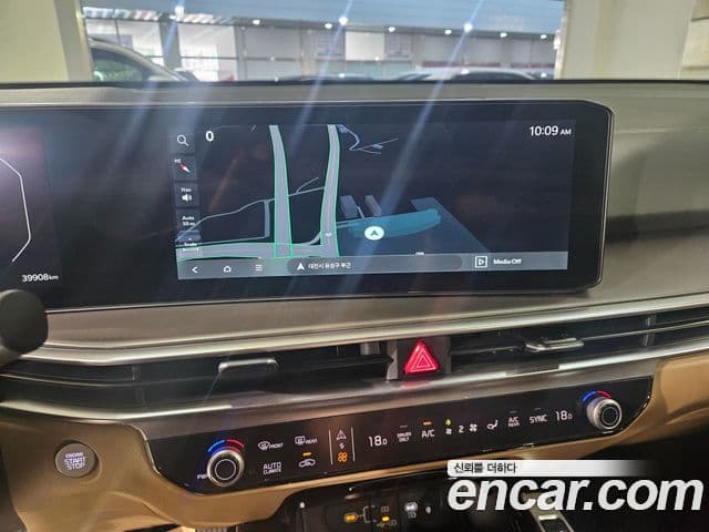 Kia Sorento 2025 — Фото 10/20