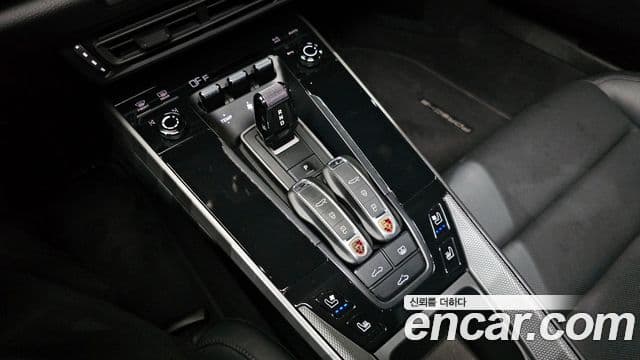 Porsche 911 2020 — ფოტო 9/20