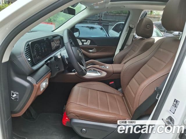 Mercedes-Benz GLE-Class 2025 — ფოტო 12/20