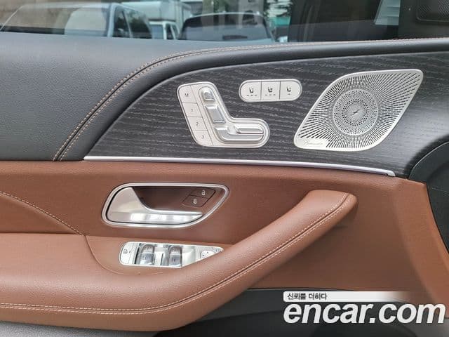 Mercedes-Benz GLE-Class 2025 — ფოტო 10/20