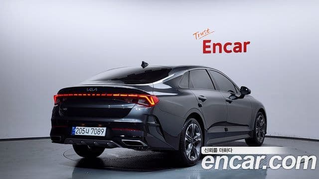 Kia K5 2023 — Şəkil 2/20