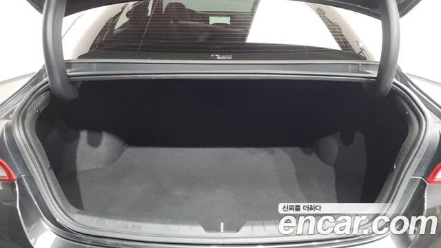 Kia K5 2023 — Şəkil 17/20