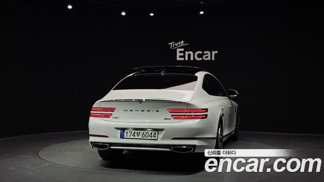 Genesis Electrified G80 2023 — ფოტო 4/20