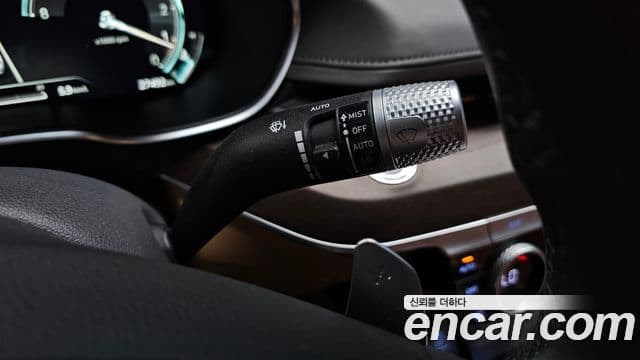 Genesis G80 2023 — Photo 16/35