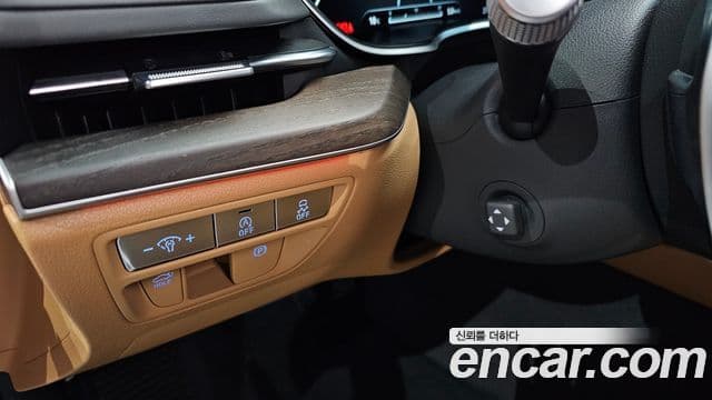 Genesis G80 2023 — Photo 13/35