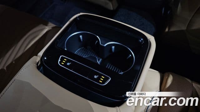 Genesis G80 2023 — Photo 27/35