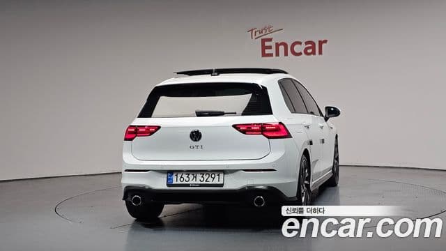 Volkswagen Golf 2024 — ფოტო 4/20