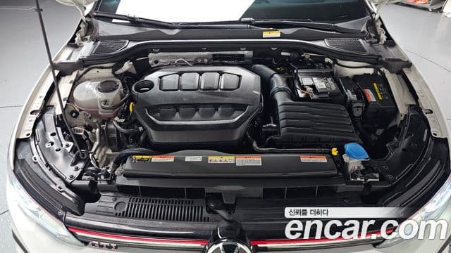 Volkswagen Golf 2024 — ფოტო 6/20