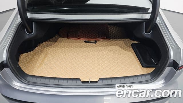 Hyundai Grandeur 2023 — Şəkil 16/20