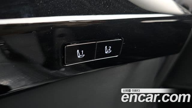 Hyundai Grandeur Hybrid 2023 — Photo 24/34