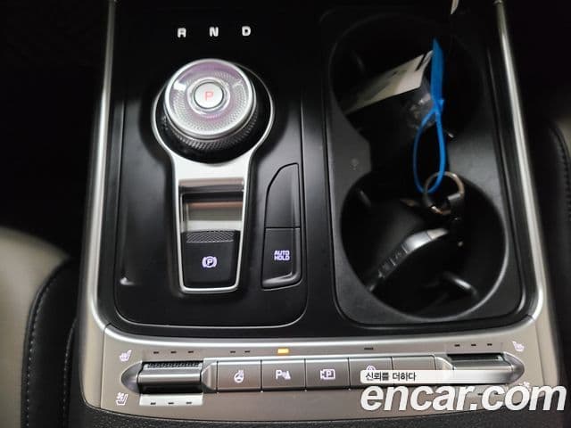 Kia Carnival 2025 — Şəkil 18/20