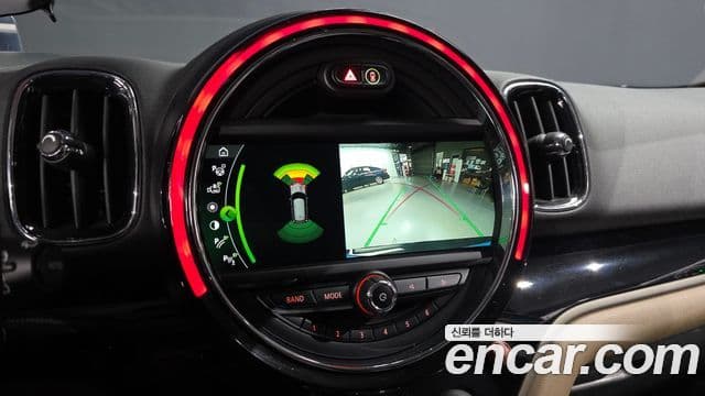 Mini Cooper Countryman 2019 — Şəkil 16/20