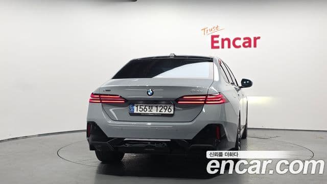 BMW 5 Series 2025 — ფოტო 4/20